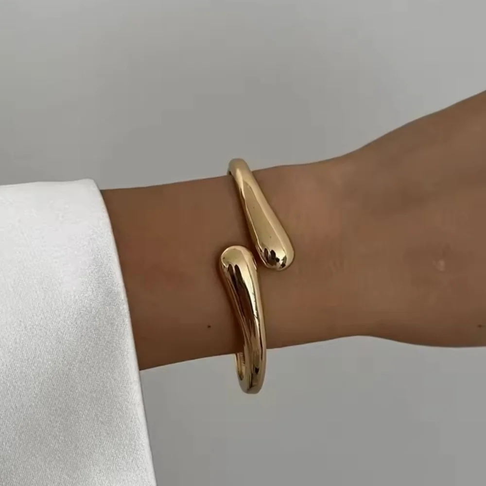 Gold Women's Bracelet